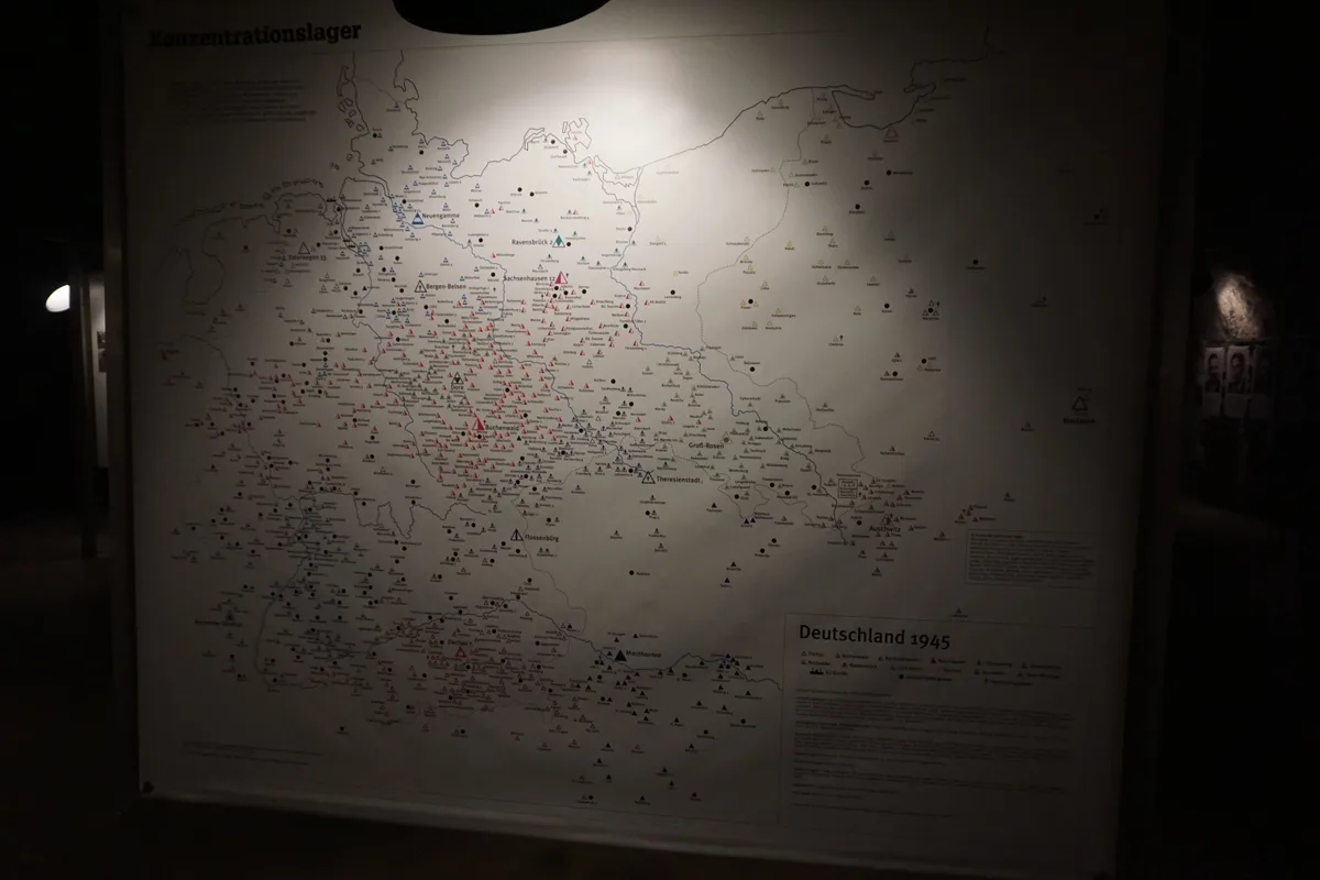Miejsce pochówku: KZ-Ausstellung im Salzbergwerk Kochendorf, Bad Friedrichshall